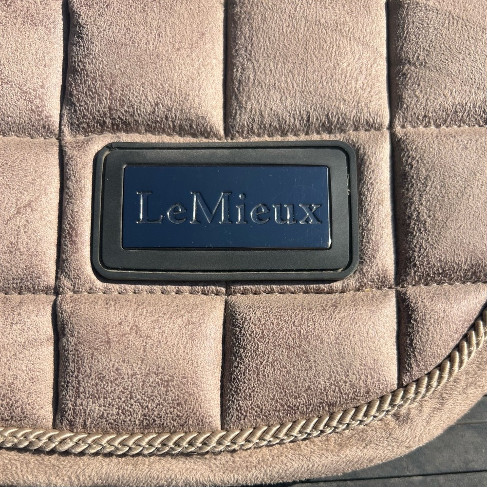LeMieux Prosecco Saddle Pad - Picture 5 of 6